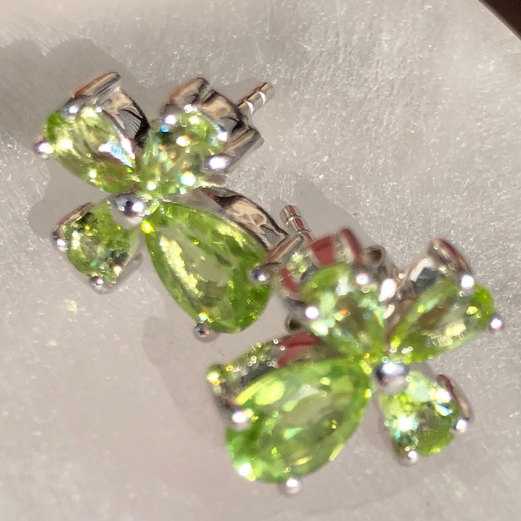 Pangea Mines Peridot Cross Earrings Msrp $379